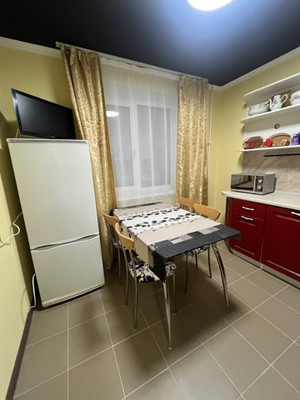 Сдам двухкомнатную (2-комн.) квартиру, Московская ул, 6, Колпино г