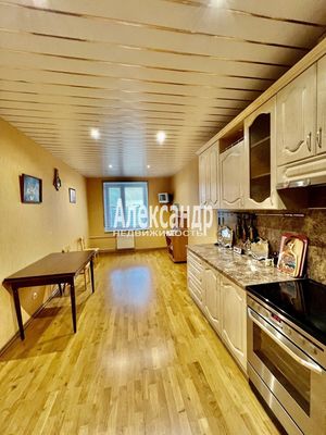 Продам двухкомнатную (2-комн.) квартиру, Бадаева ул, 6к1, Санкт-Петербург г