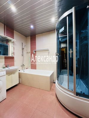 Продам двухкомнатную (2-комн.) квартиру, Бадаева ул, 6к1, Санкт-Петербург г