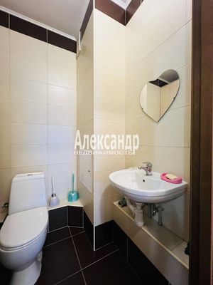 Продам двухкомнатную (2-комн.) квартиру, Бадаева ул, 6к1, Санкт-Петербург г