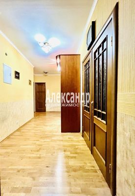 Продам двухкомнатную (2-комн.) квартиру, Бадаева ул, 6к1, Санкт-Петербург г