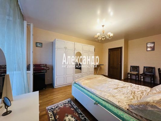 Продам двухкомнатную (2-комн.) квартиру, Бадаева ул, 6к1, Санкт-Петербург г