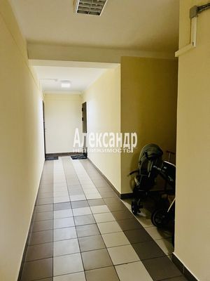 Продам двухкомнатную (2-комн.) квартиру, Бадаева ул, 6к1, Санкт-Петербург г