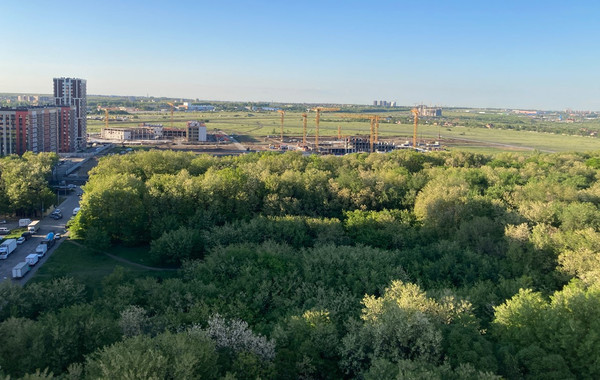 Продам трехкомнатную (3-комн.) квартиру, 40-летия Победы пр-кт, 63к17, Ростов-на-Дону г