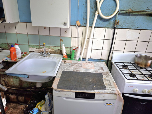 Продам комнату в 8-комн. квартире, Демьяна Бедного ул, 24к1, Санкт-Петербург г
