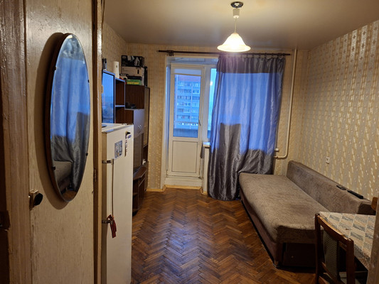 Продам комнату в 12-комн. квартире, Суздальский пр-кт, 61к1, Санкт-Петербург г