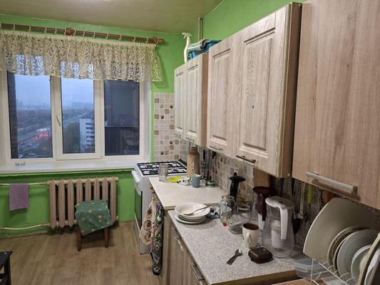 Продам комнату в 12-комн. квартире, Суздальский пр-кт, 61к1, Санкт-Петербург г