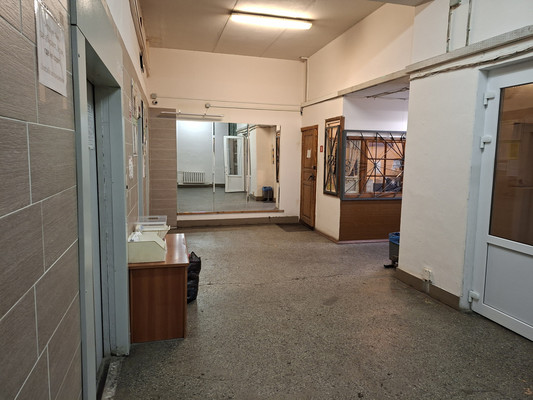 Продам комнату в 12-комн. квартире, Суздальский пр-кт, 61к1, Санкт-Петербург г