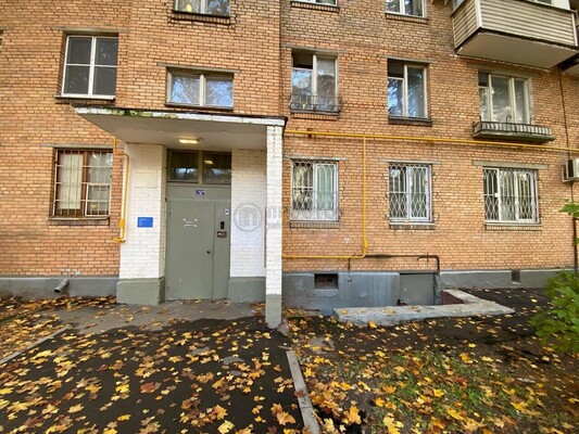 Продам двухкомнатную (2-комн.) квартиру, 6-я Парковая ул, 27, Москва г