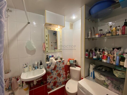 Продам двухкомнатную (2-комн.) квартиру, 6-я Парковая ул, 27, Москва г