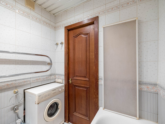 Продам трехкомнатную (3-комн.) квартиру, Сивашская ул, 7к2, Москва г