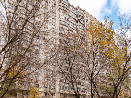 Продам трехкомнатную (3-комн.) квартиру, Сивашская ул, 7к2, Москва г