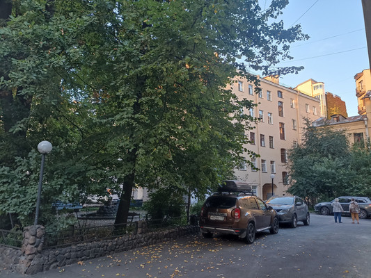 Продам многокомнатную квартиру, Съезжинская ул, 32, Санкт-Петербург г