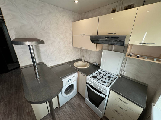 Продам двухкомнатную (2-комн.) квартиру, Победы пр-кт, 22к7, Комсомольск-на-Амуре г