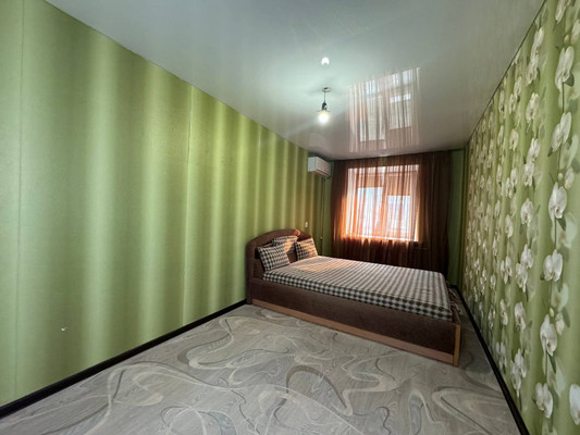 Продам двухкомнатную (2-комн.) квартиру, Победы пр-кт, 22к7, Комсомольск-на-Амуре г