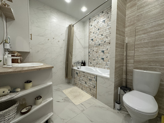 Продам однокомнатную (1-комн.) квартиру, Дмитровская ул, 6А, Базарово д