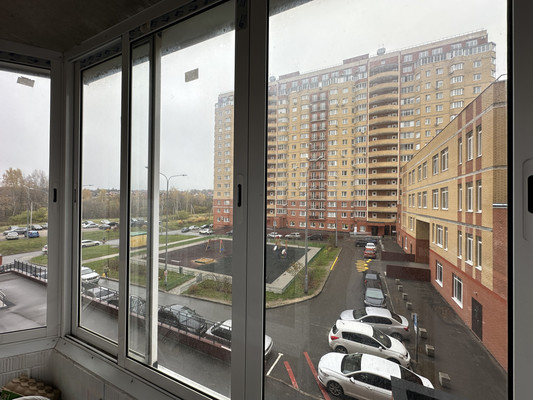 Продам однокомнатную (1-комн.) квартиру, Дмитровская ул, 6А, Базарово д