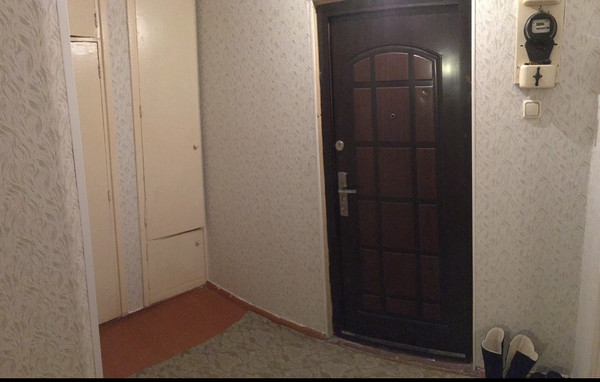 Продам однокомнатную (1-комн.) квартиру, Героев Рыбачьего ул, 27, Мурманск г