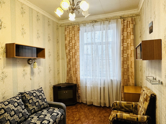 Продам комнату в 15-комн. квартире, Матюшенко пер, 10, Санкт-Петербург г