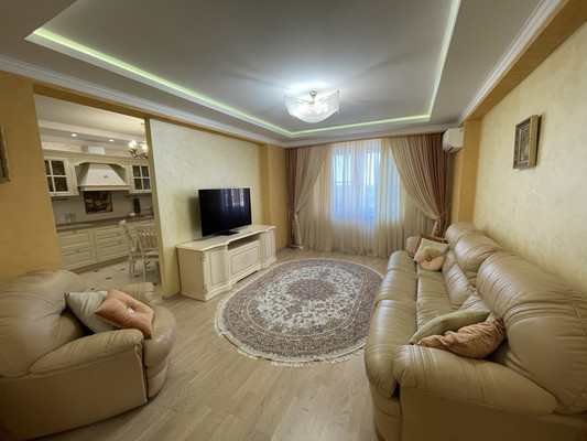 Продам трехкомнатную (3-комн.) квартиру, Больничный (Климовск мкр.) проезд, 2к2, Подольск г