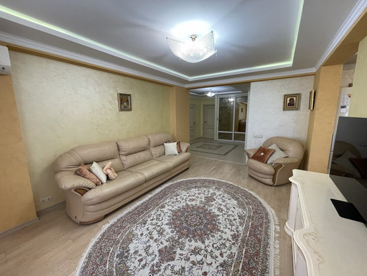 Продам трехкомнатную (3-комн.) квартиру, Больничный (Климовск мкр.) проезд, 2к2, Подольск г