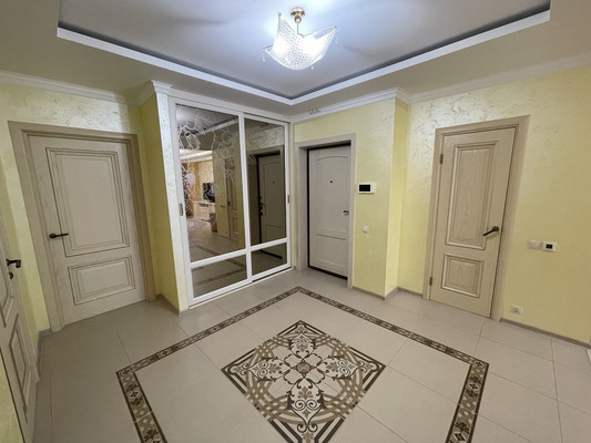 Продам трехкомнатную (3-комн.) квартиру, Больничный (Климовск мкр.) проезд, 2к2, Подольск г