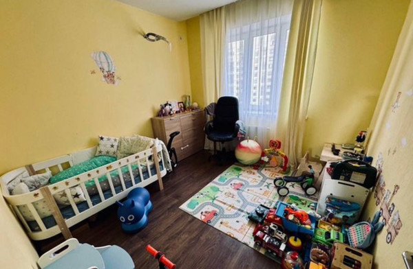 Продам трехкомнатную (3-комн.) квартиру, Пушкинская ул, 12к2, Ашукино дп