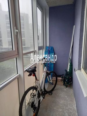 Продам однокомнатную (1-комн.) квартиру, Петровский б-р, 3к2, Мурино п