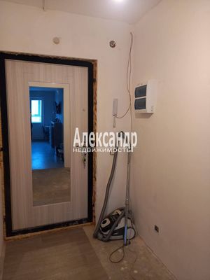 Продам однокомнатную (1-комн.) квартиру, Петровский б-р, 3к2, Мурино п