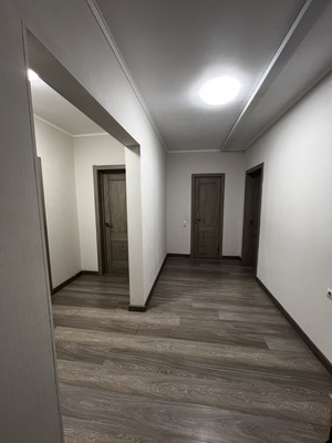Продам трехкомнатную (3-комн.) квартиру, Южная Битца р-н, 4, Бутово рп