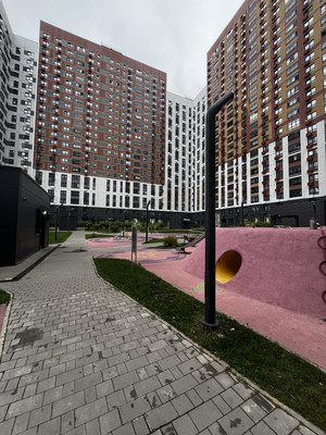 Продам трехкомнатную (3-комн.) квартиру, Южная Битца р-н, 4, Бутово рп