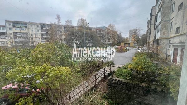 Продам трехкомнатную (3-комн.) квартиру, Гагарина ул, 39, Выборг г