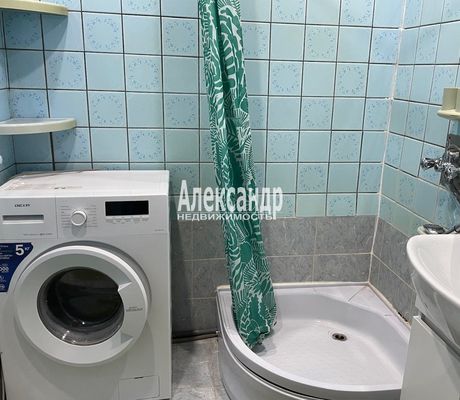 Продам трехкомнатную (3-комн.) квартиру, Гагарина ул, 39, Выборг г