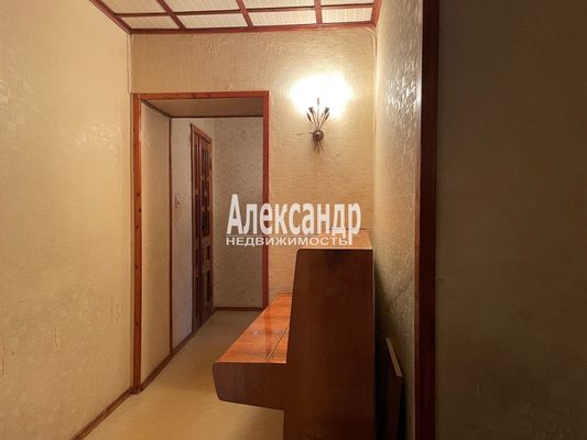 Продам трехкомнатную (3-комн.) квартиру, Гагарина ул, 39, Выборг г