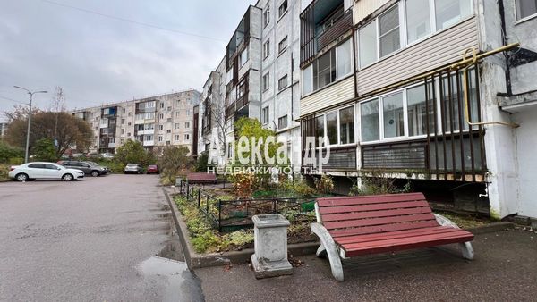 Продам трехкомнатную (3-комн.) квартиру, Гагарина ул, 39, Выборг г