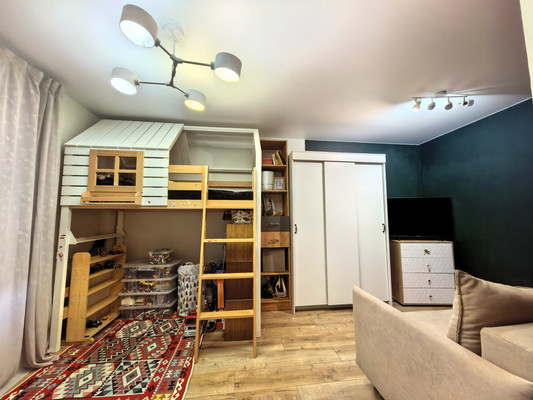 Продам однокомнатную (1-комн.) квартиру, Липецкая ул, 8, Москва г