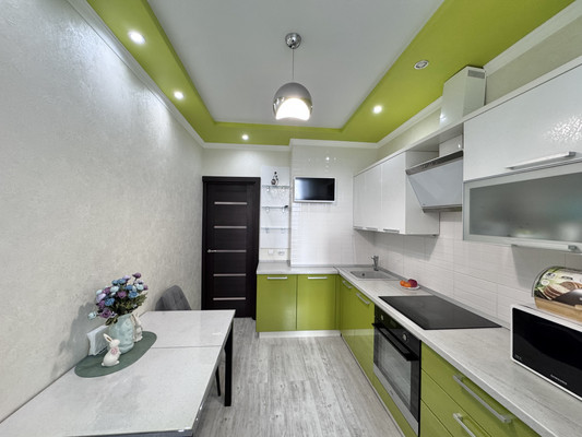 Продам однокомнатную (1-комн.) квартиру, Московский пер, 52к2, Брянск г