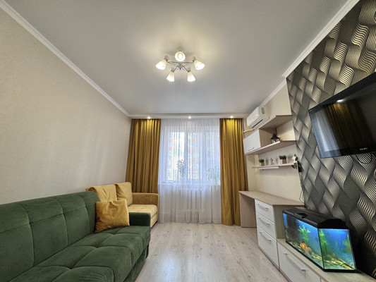 Продам однокомнатную (1-комн.) квартиру, Московский пер, 52к2, Брянск г