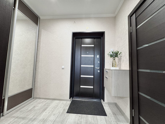 Продам однокомнатную (1-комн.) квартиру, Московский пер, 52к2, Брянск г