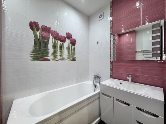 Продам однокомнатную (1-комн.) квартиру, Московский пер, 52к2, Брянск г