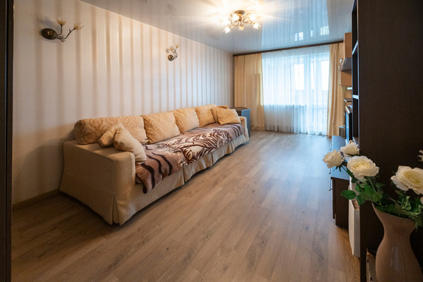 Продам однокомнатную (1-комн.) квартиру, Купчинская ул, 34к1, Санкт-Петербург г