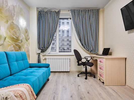 Продам двухкомнатную (2-комн.) квартиру, Ипподромный пер, 1к2, Санкт-Петербург г