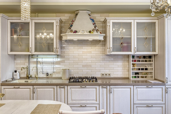 Продам трехкомнатную (3-комн.) квартиру, Никольская ул, 4к2, Ромашково с