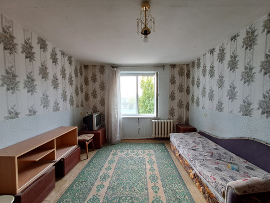 Продам однокомнатную (1-комн.) квартиру, Молодежная ул, 5а, Волгодонск г