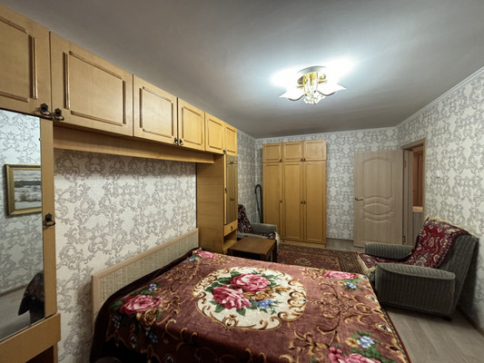 Сдам трехкомнатную (3-комн.) квартиру, Коммунистическая ул, 83, Сыктывкар г