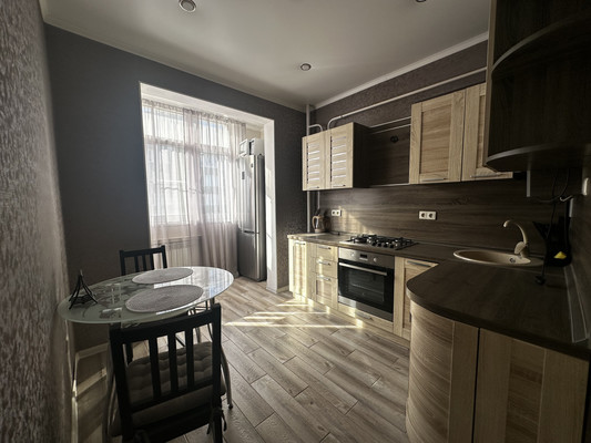 Продам однокомнатную (1-комн.) квартиру, Парковая ул, 64к3, Анапа г