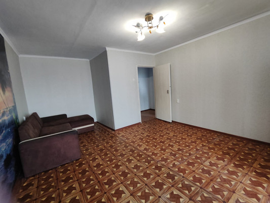 Продам однокомнатную (1-комн.) квартиру, Кржижановского ул, 1а, Грэсовский пгт