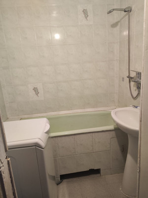 Продам однокомнатную (1-комн.) квартиру, Кржижановского ул, 1а, Грэсовский пгт