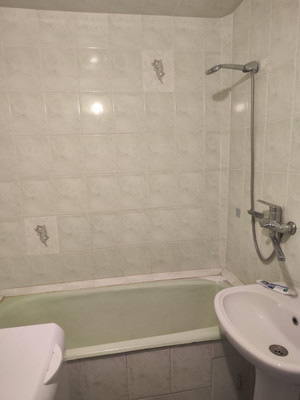 Продам однокомнатную (1-комн.) квартиру, Кржижановского ул, 1а, Грэсовский пгт