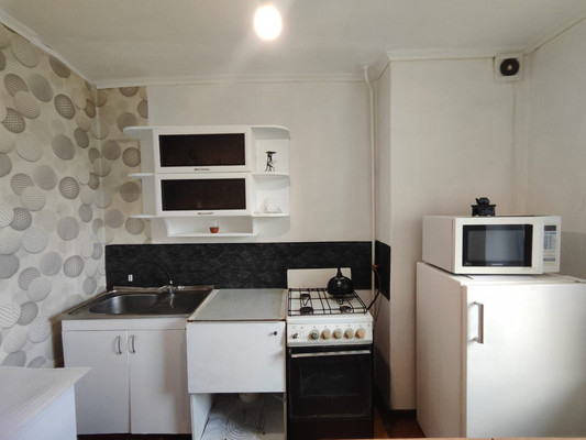 Продам однокомнатную (1-комн.) квартиру, Кржижановского ул, 1а, Грэсовский пгт